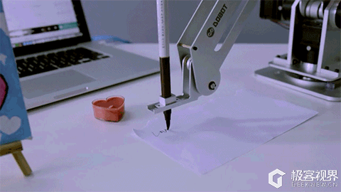 1444721068277624.gif 1444659505863475.gif
