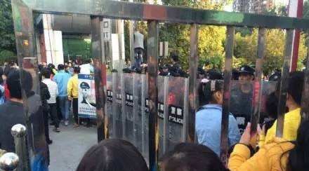 代工厂老板跑路 锤子T2恐推迟发售